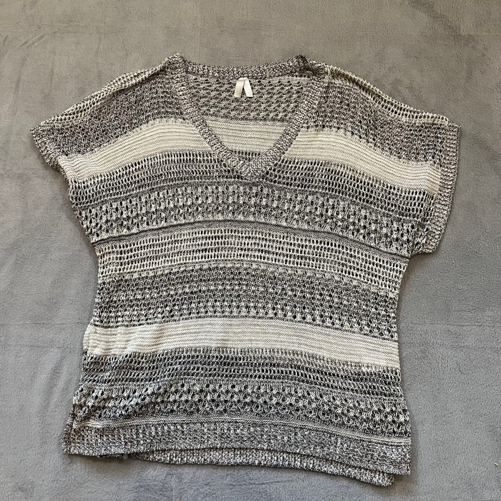 Vanity Gray & White Striped‎ Knit Top Poncho Womens Size Small Boho Shawl